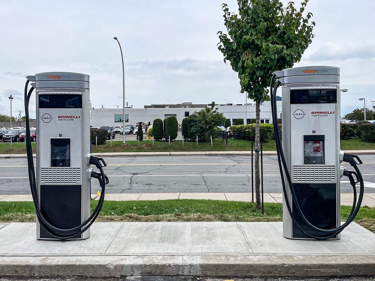 installation borne de recharge commerciale à montréal